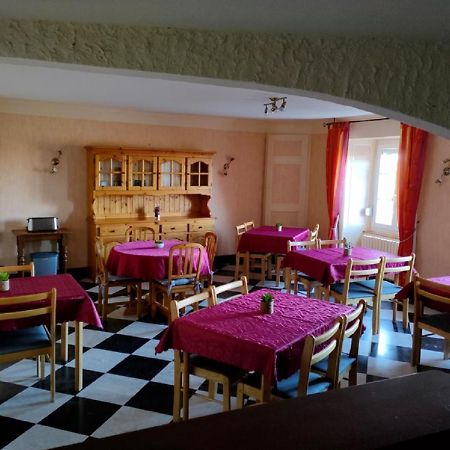 Hotel Les Remparts Nozeroy Exterior photo